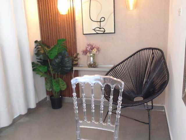 Lia-Mar's BongaCams show and profile