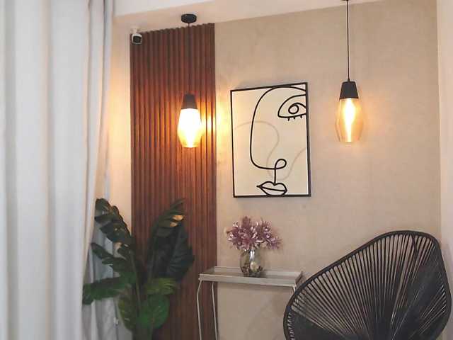 Lia-Mar's BongaCams show and profile