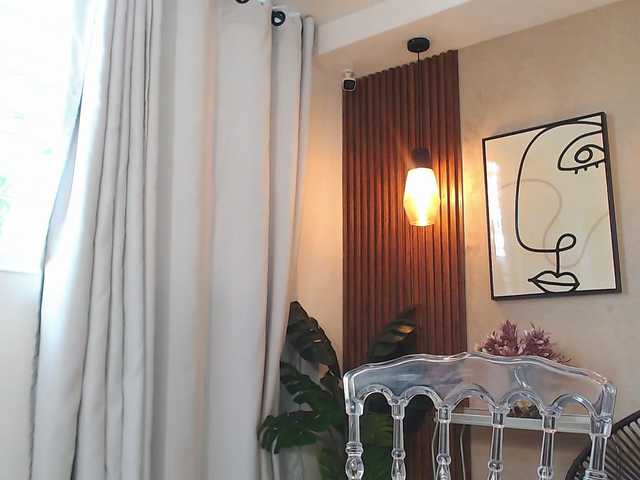 Lia-Mar's BongaCams show and profile