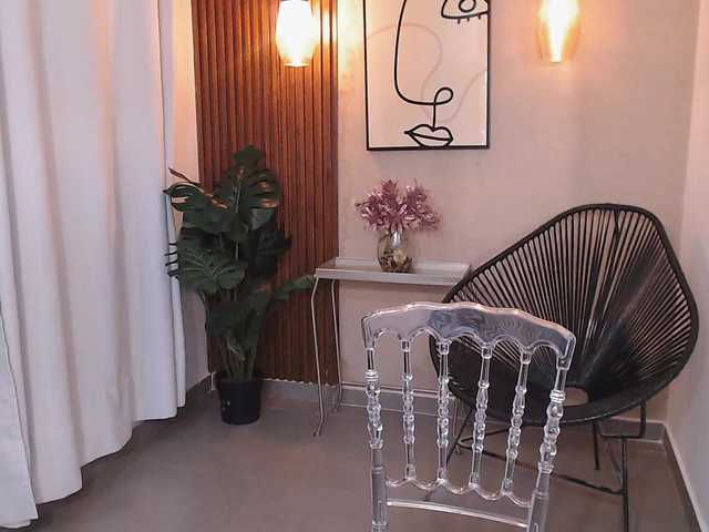 Lia-Mar's BongaCams show and profile