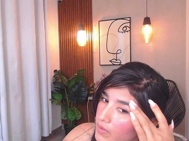 Lia-Mar's BongaCams show and profile