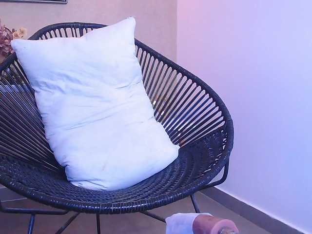 Lia-Mar's BongaCams show and profile