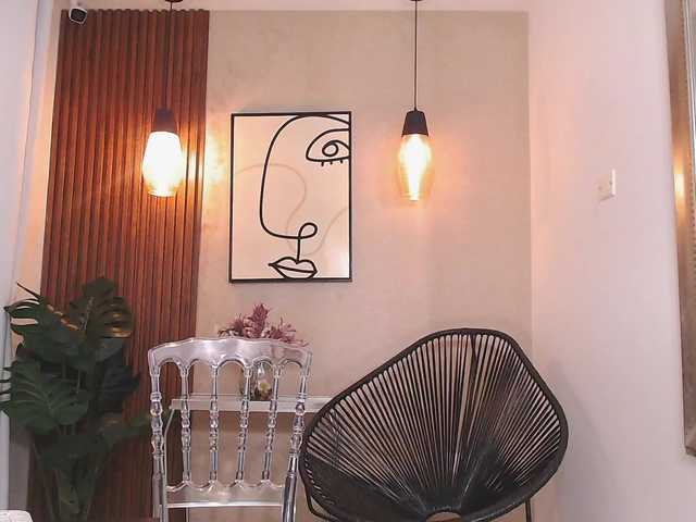 Lia-Mar's BongaCams show and profile