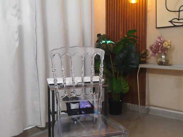 Lia-Mar's BongaCams show and profile