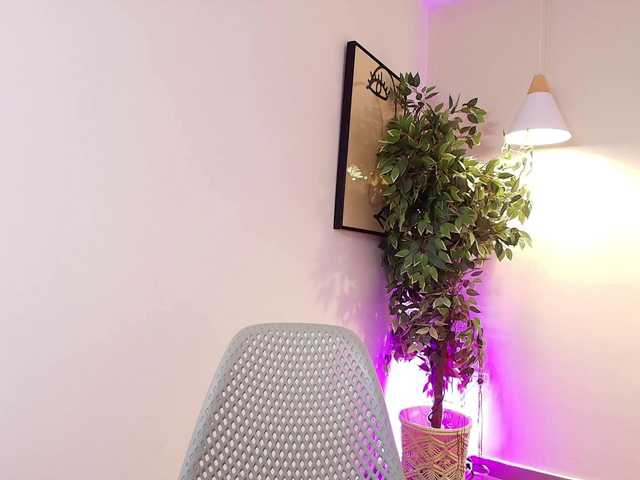 Lia-Mar's BongaCams show and profile