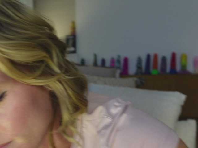 TaylorLove303's BongaCams show and profile