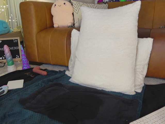 TaylorLove303's BongaCams show and profile