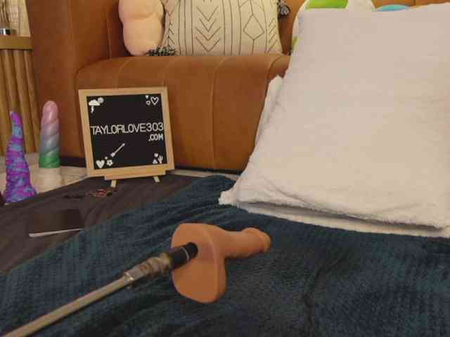 TaylorLove303 webcam