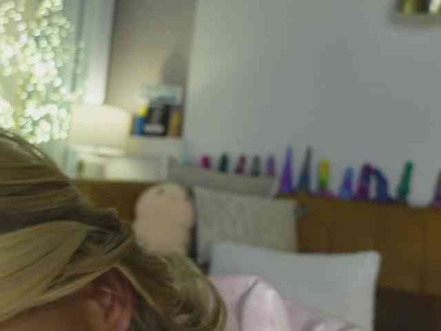 TaylorLove303 webcam