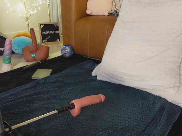 TaylorLove303 webcam