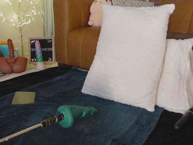 TaylorLove303 webcam