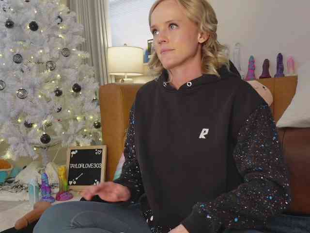 TaylorLove303 webcam