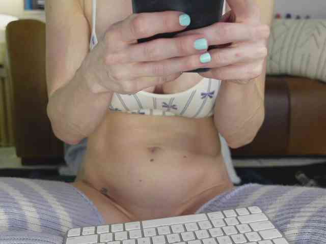 TaylorLove303 webcam