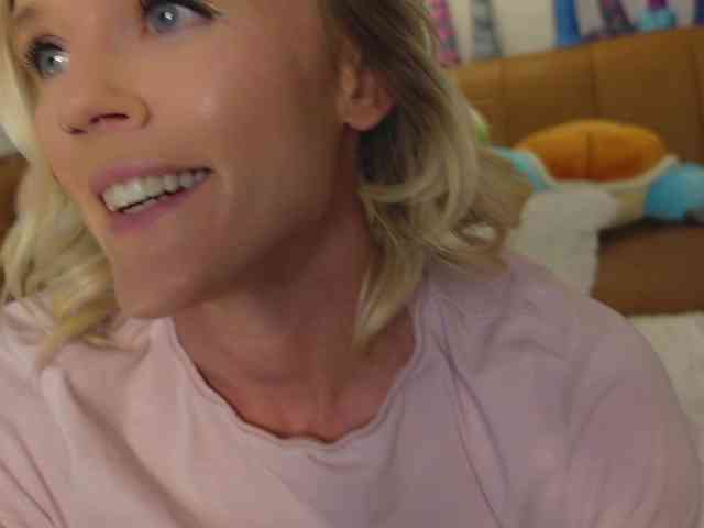 TaylorLove303 webcam