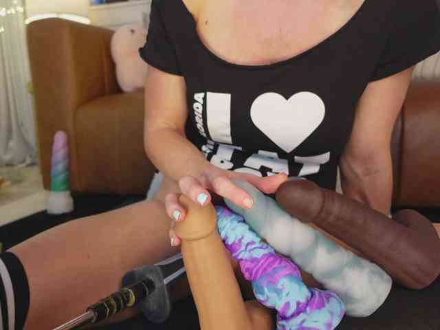 TaylorLove303 webcam