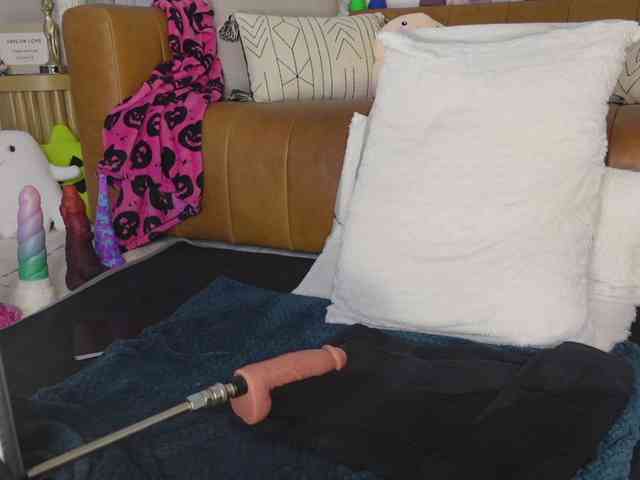 TaylorLove303 webcam