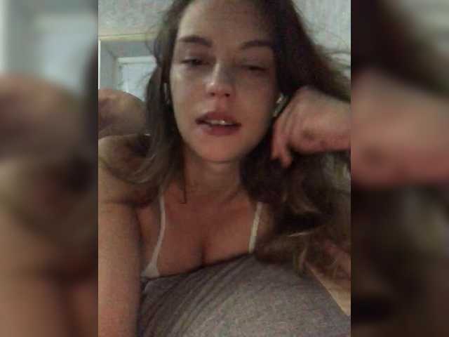  Kiraggg chat room