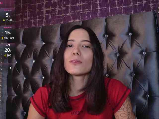 mishelKrave webcam