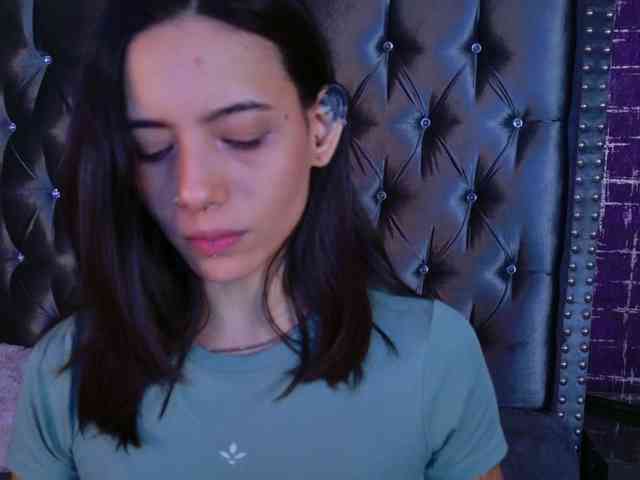 Модель: mishelKrave