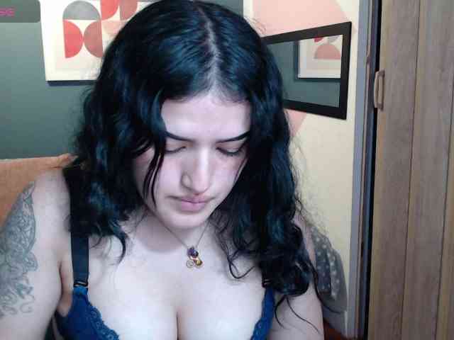 Saaritta-litley webcam