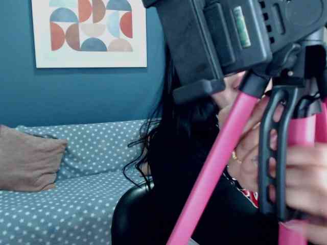 Saaritta-litley webcam