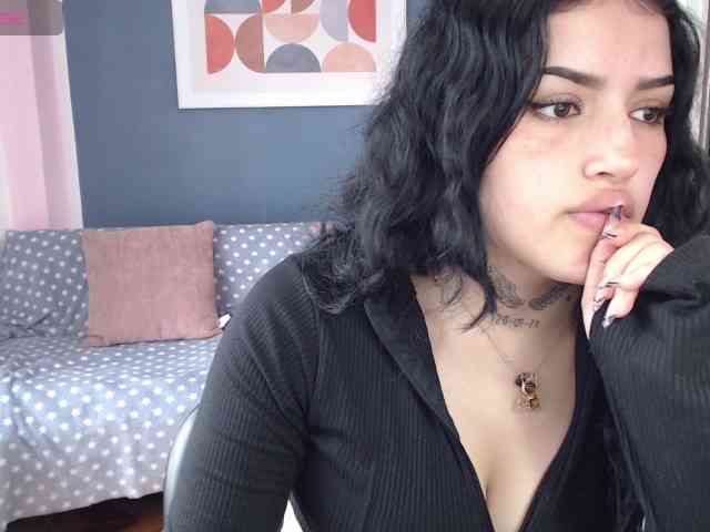 Saaritta-litley webcam