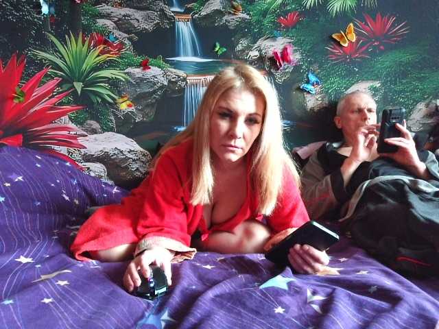 Aleksa26's BongaCams show and profile