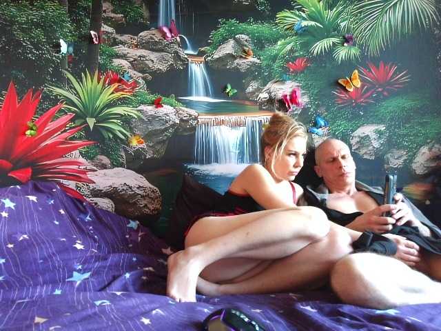 Aleksa26's BongaCams show and profile