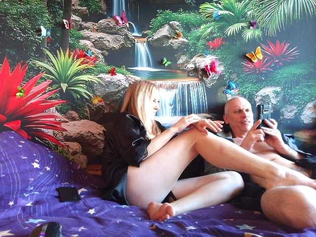 Aleksa26's BongaCams show and profile