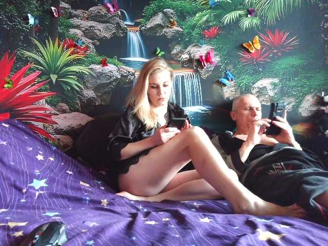 Aleksa26's BongaCams show and profile