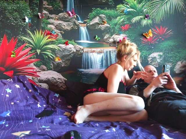 Aleksa26's BongaCams show and profile