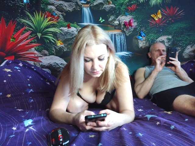 Aleksa26's BongaCams show and profile