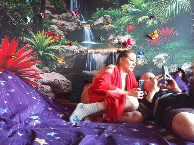 Aleksa26's BongaCams show and profile