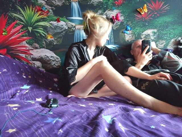 Aleksa26's BongaCams show and profile