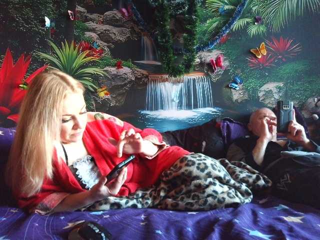 Aleksa26's BongaCams show and profile