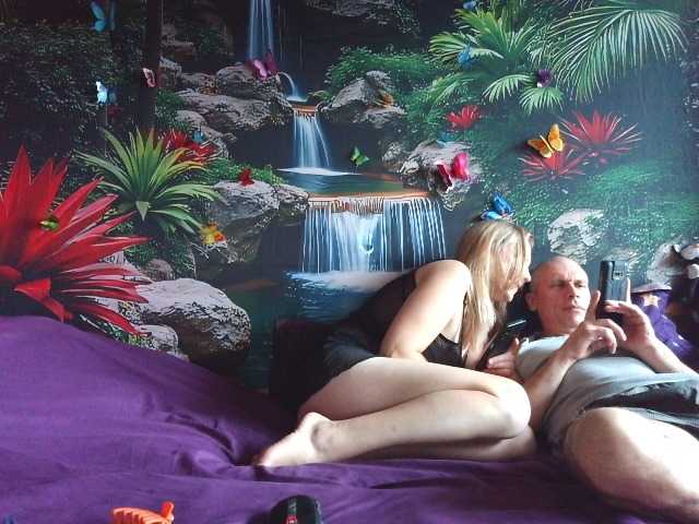 Aleksa26's BongaCams show and profile