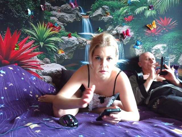 Aleksa26's BongaCams show and profile