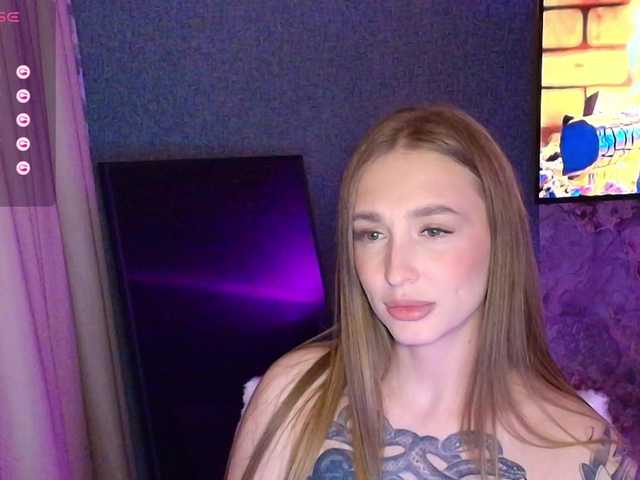 Anlina-W's BongaCams show and profile