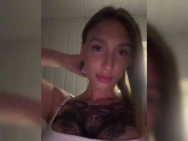 -AnlinaW- webcam