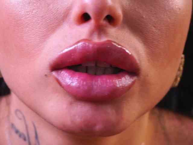 LaylaJade webcam