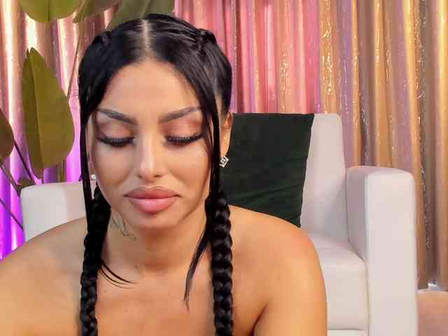 LaylaJade webcam