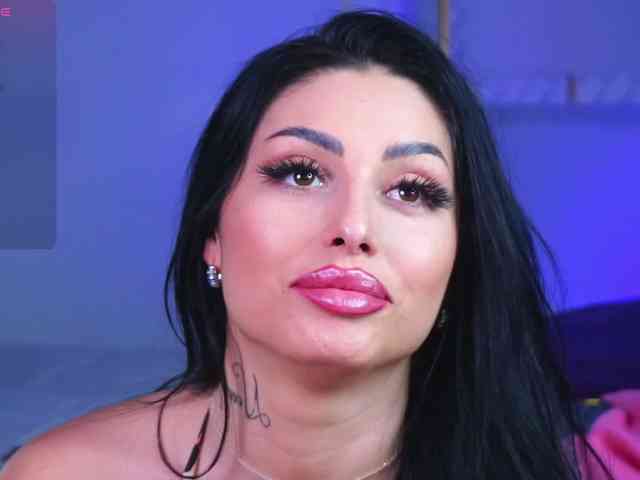 LaylaJade webcam