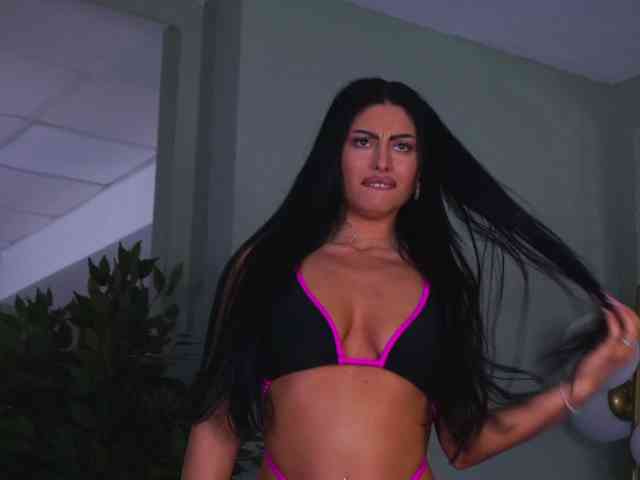 LaylaJade webcam