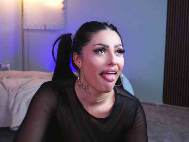 LaylaJade webcam