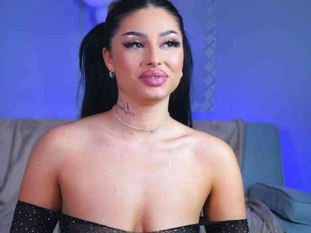 LaylaJade webcam