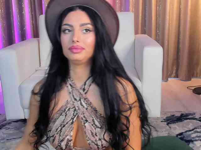 LaylaJade webcam