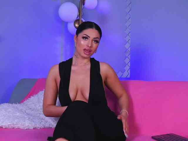 LaylaJade webcam