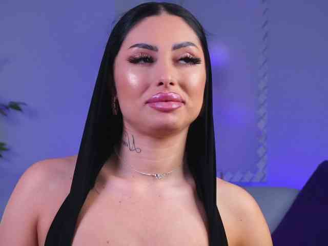 LaylaJade webcam