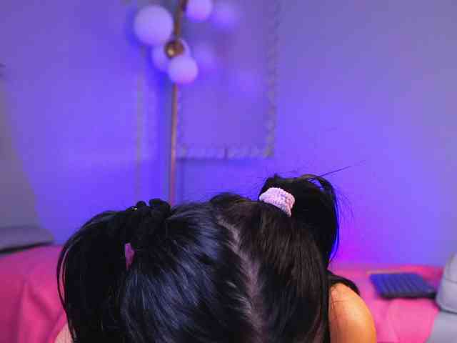 LaylaJade webcam