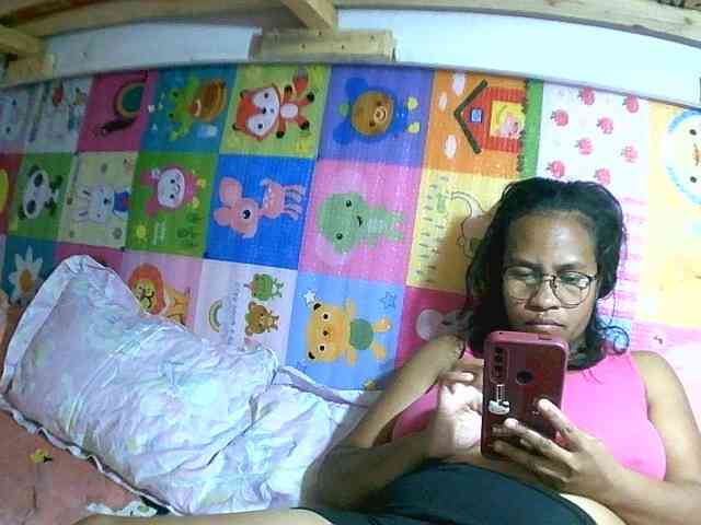 NikiXXScotty webcam
